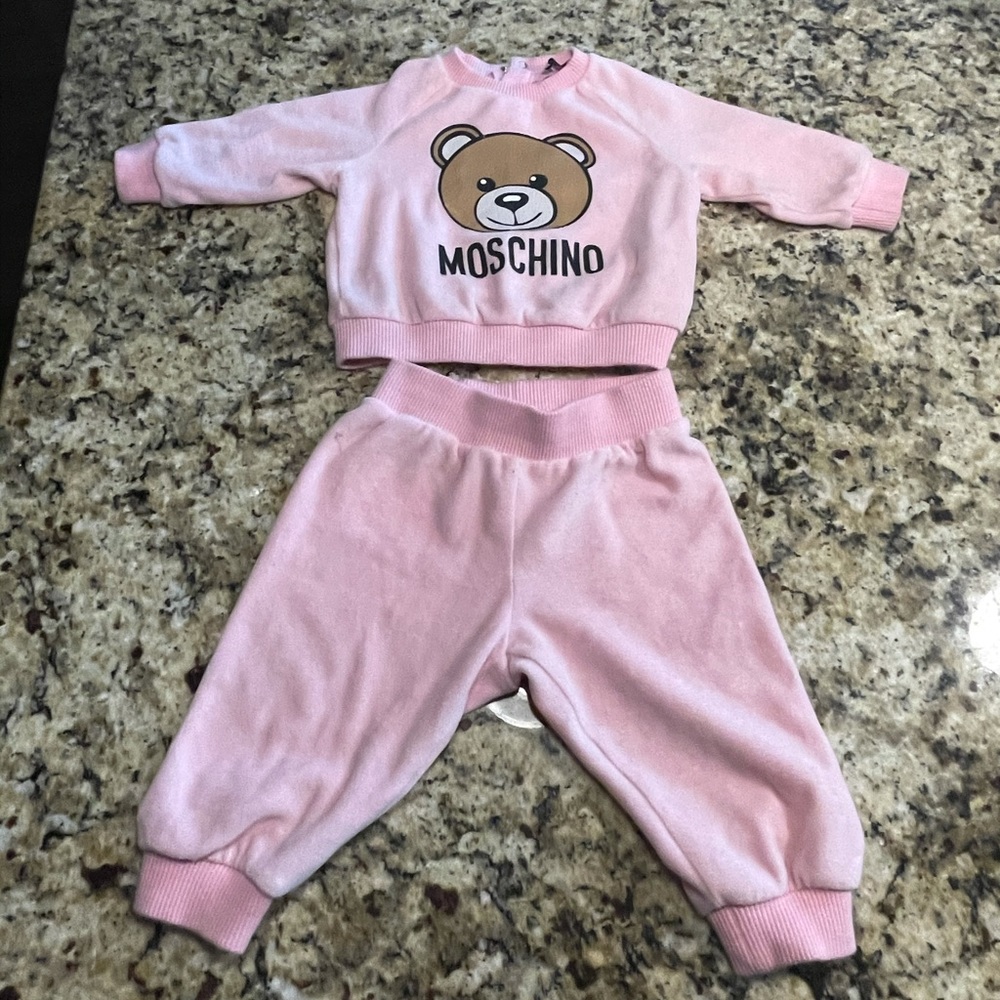 Moschino 2 piece set